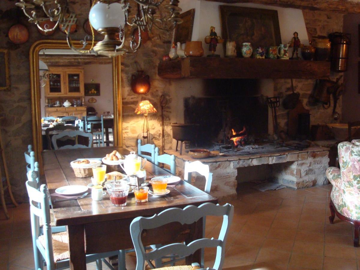 Nabat Le Haut, Chambre Et Table D'Hotes Courniou Luaran gambar