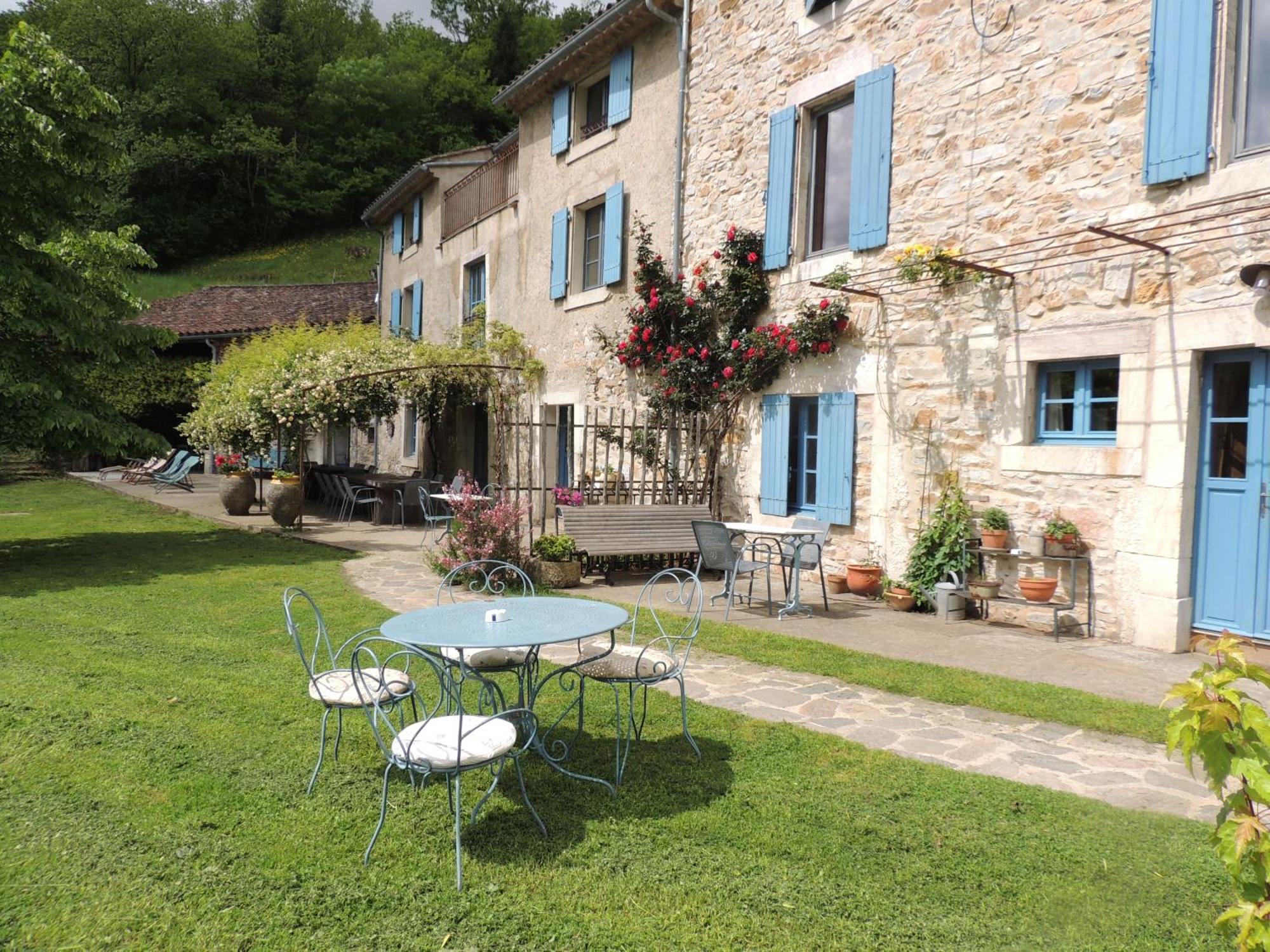 Nabat Le Haut, Chambre Et Table D'Hotes Courniou Luaran gambar